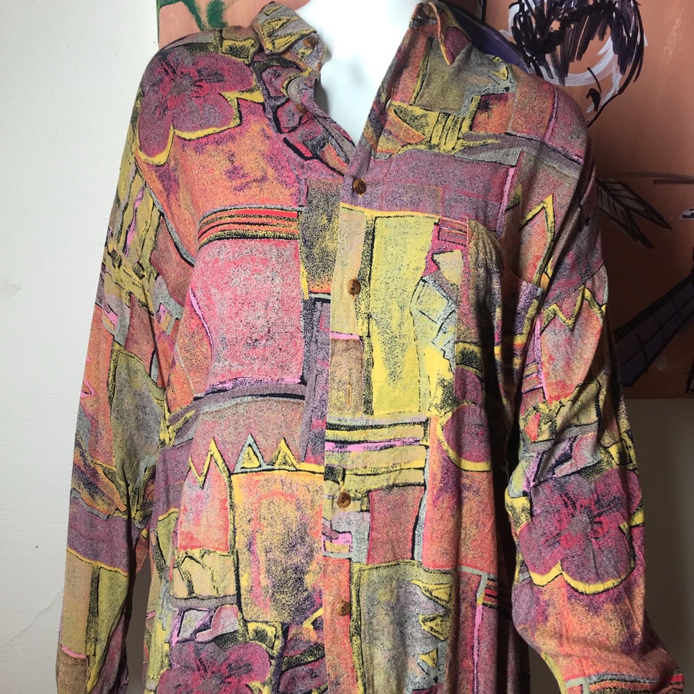 Vintage High Advantage Free The Spirit Button Down